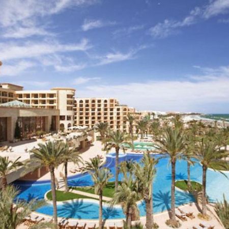 Moevenpick Resort & Marine Spa (סוס (עיר מראה חיצוני תמונה The Royal Mirage Hotel